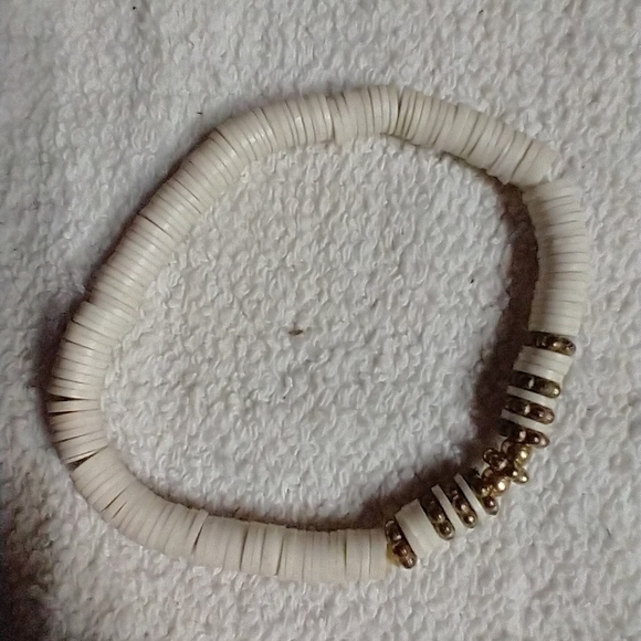 White shell stretch bracelet beach - Picture 1 of 3